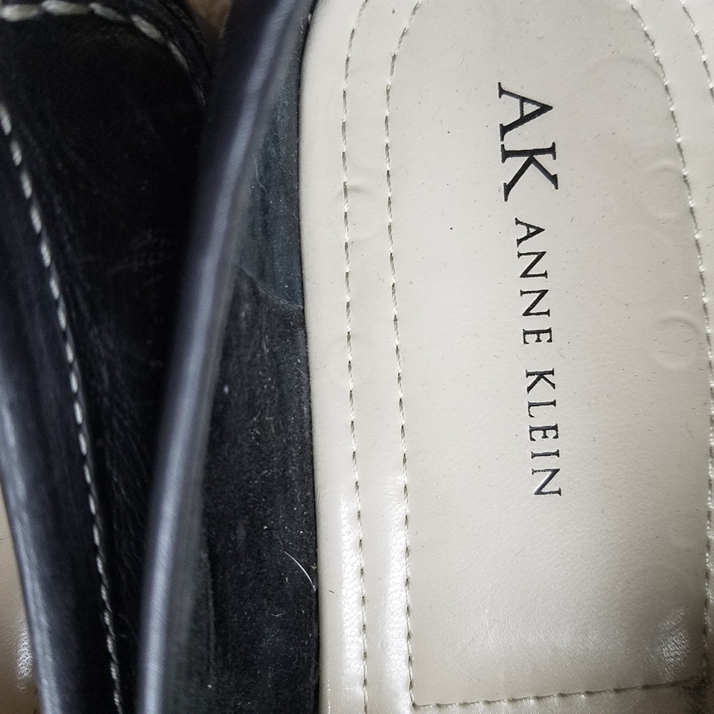 Shoes - Picture 3 of 3